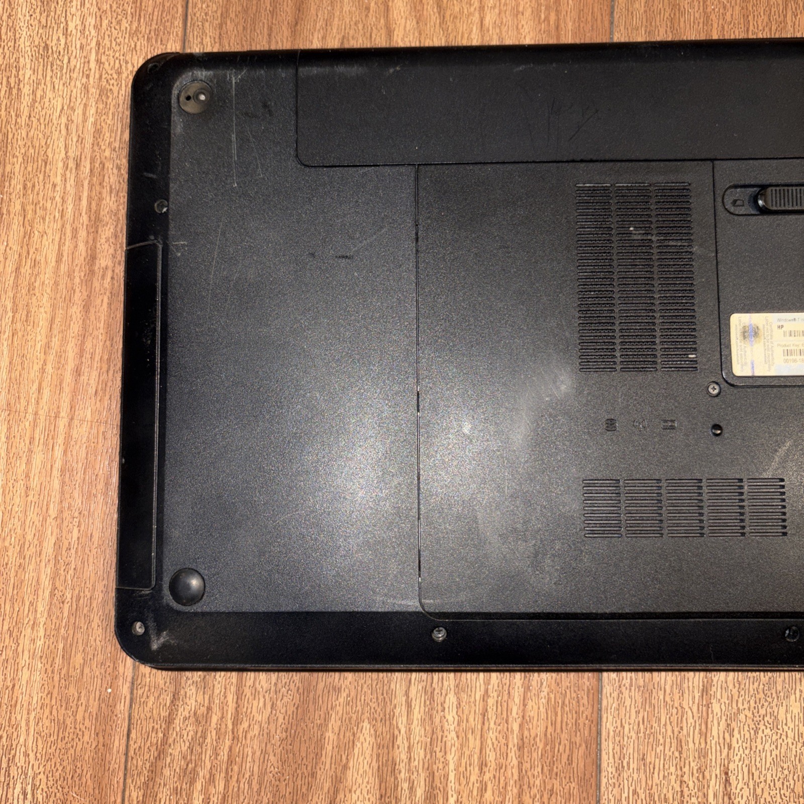 HP Pavilion G6-1B60US 15.6in, AMD A4-3300M 1.9GHz, 4GB, 500GB Laptop, Chrome