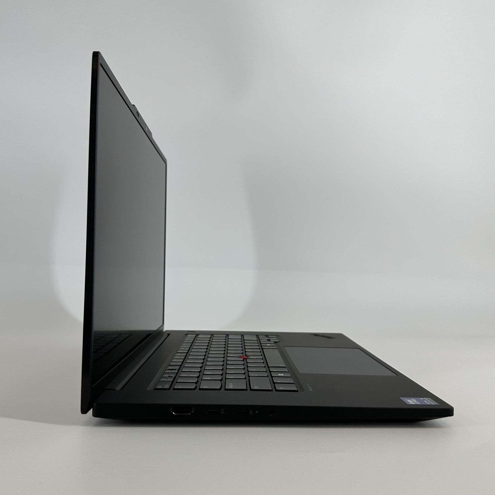 Lenovo Thinkpad T1g Gen 8 16″ UHD+ 2.9GHz Ultra 9 285H 32GB 1TB SSD RTX 5070