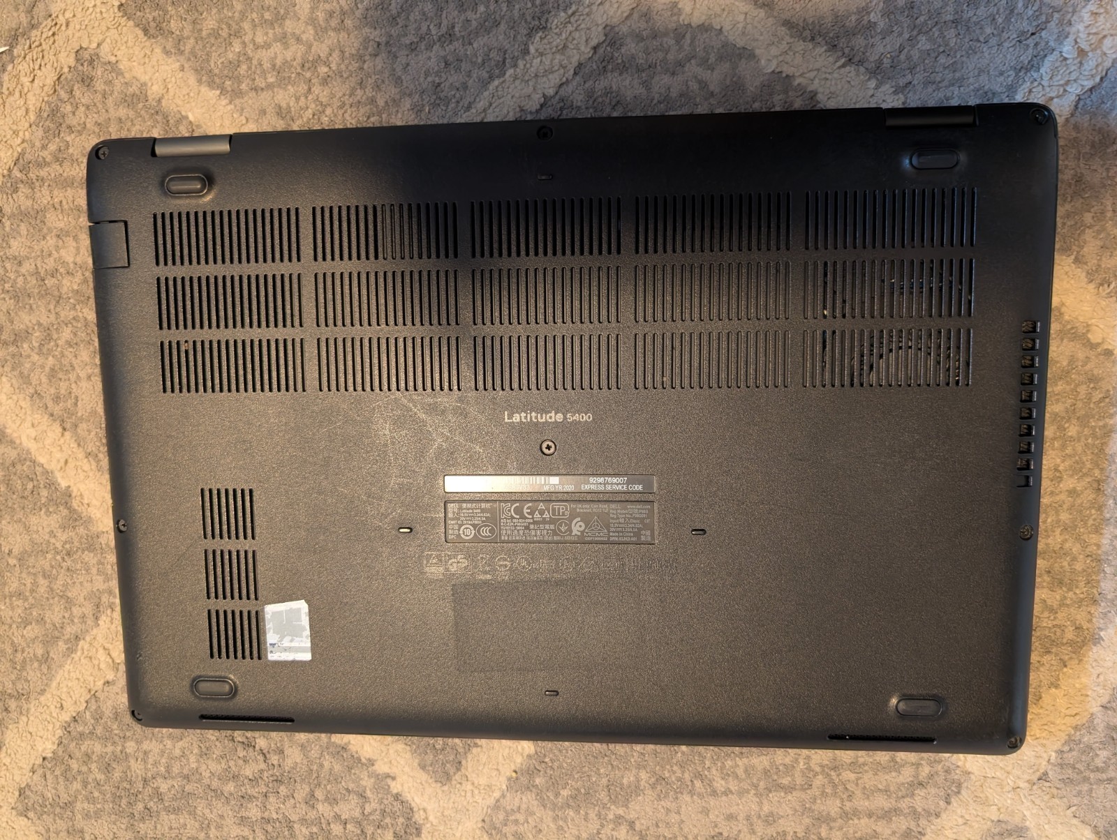 Dell Latitude 5400 14″ (256 GB SSD, Intel Core i5-8365U, 8GB RAM) UNTESTED