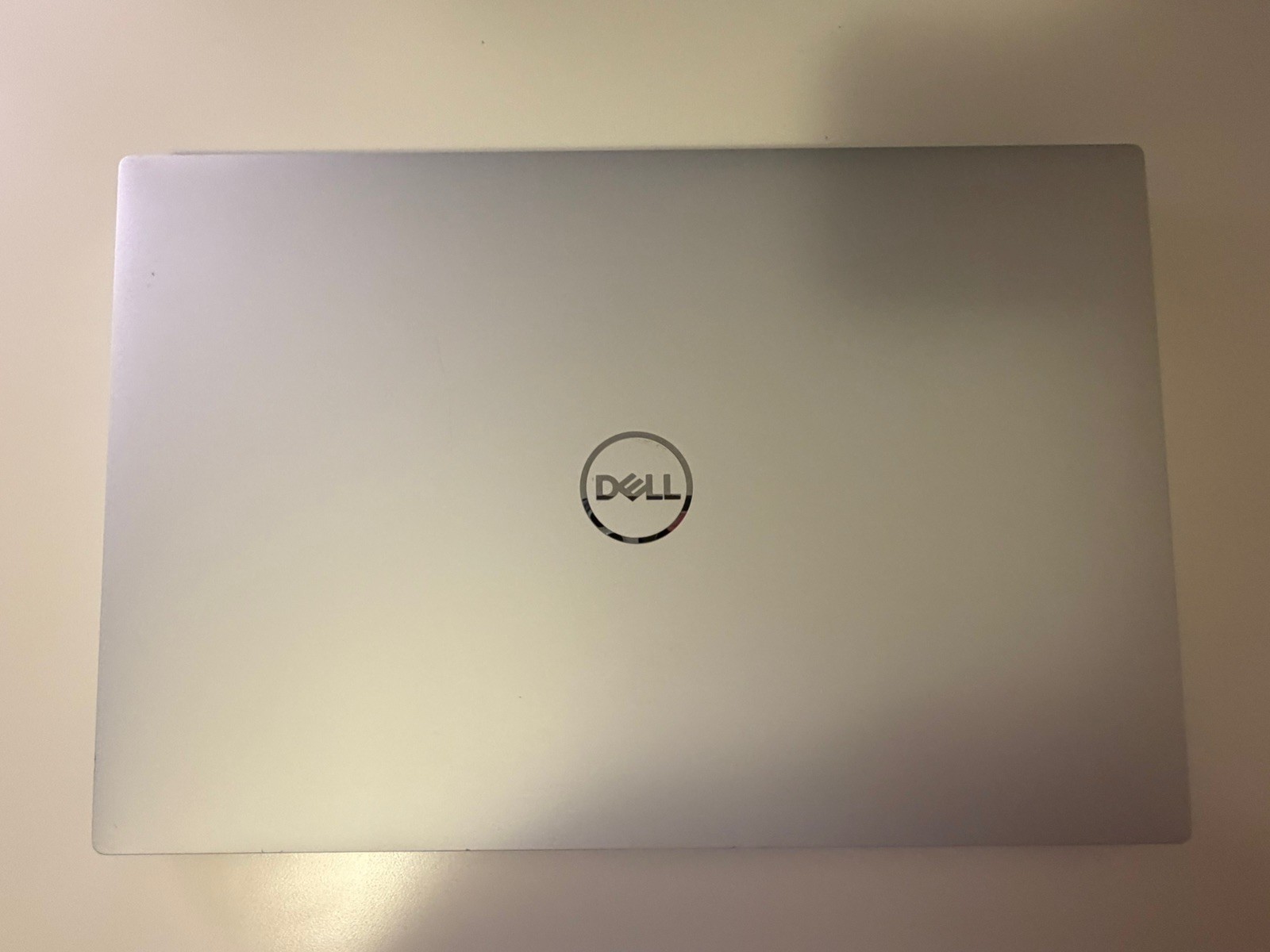 Dell XPS 15 9520 White 15.6″ 3.5K OLED Touch i7-12700H RTX 3050 Ti 16GB 1TB SSD