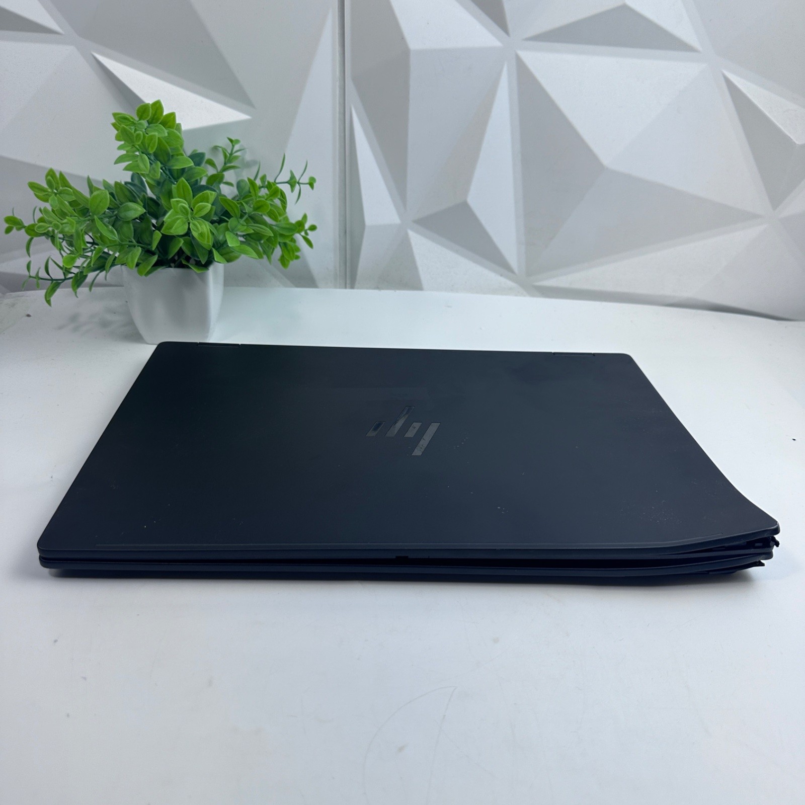 HP OmniBook X Flip Laptop 16-as0023dx, 16″ FHD+, Ultra 7 256V, 16GB, 1TB – READ