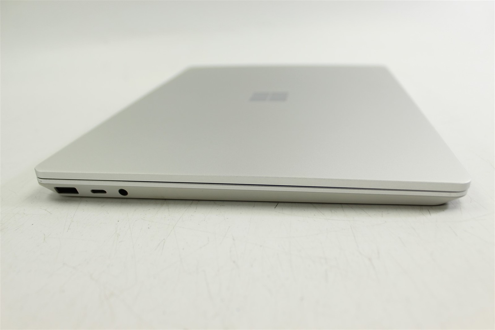 Microsoft Surface Laptop Go 2 2013 12.4″ i5-1135G7 256GB SSD 16GB RAM W11H