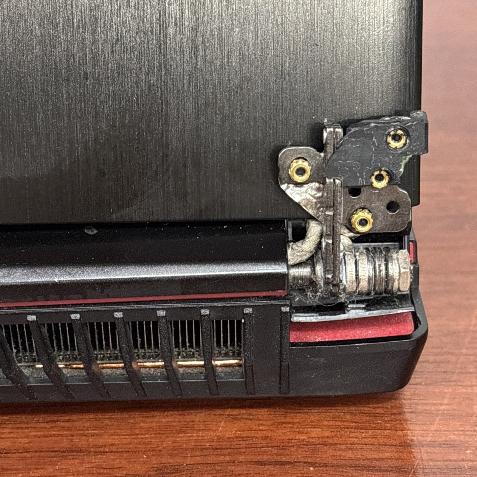 MSI GE73 7RD Raider Gaming Laptop 17.3″ Intel Core i7 7th Gen. ***Parts