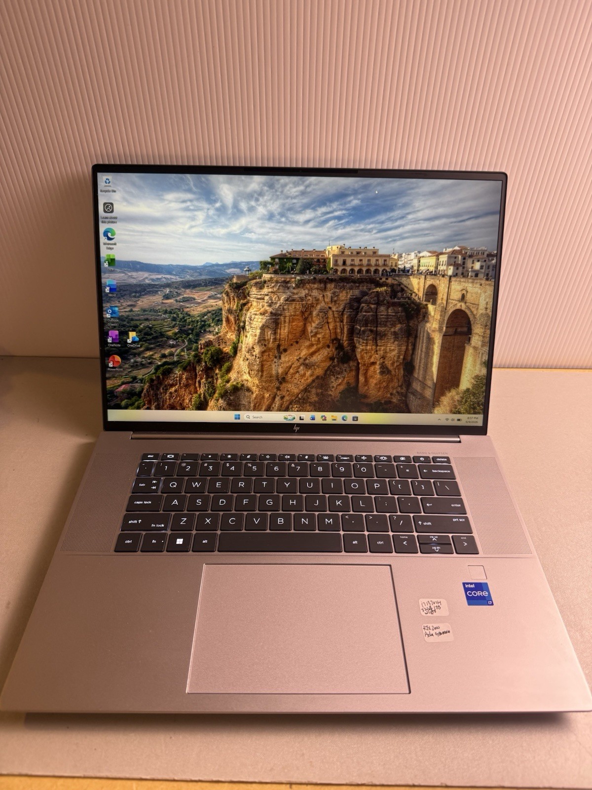 HP ZBook Studio G10 Mobile Workstation Laptop PC 16″ i7-13700H 32GB RTX 2000