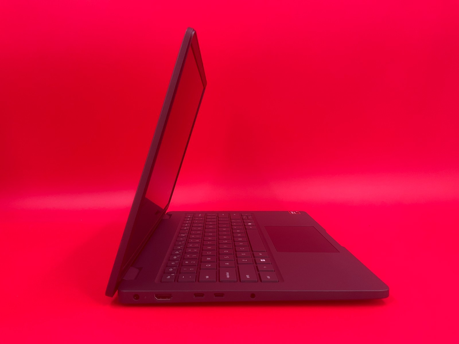 Dell Pro 14 Laptop R5-220 8GB 256GB BT5.3 WIFi6E 14WU W11P 2KWMD ✨❤️✨👀 NEW~