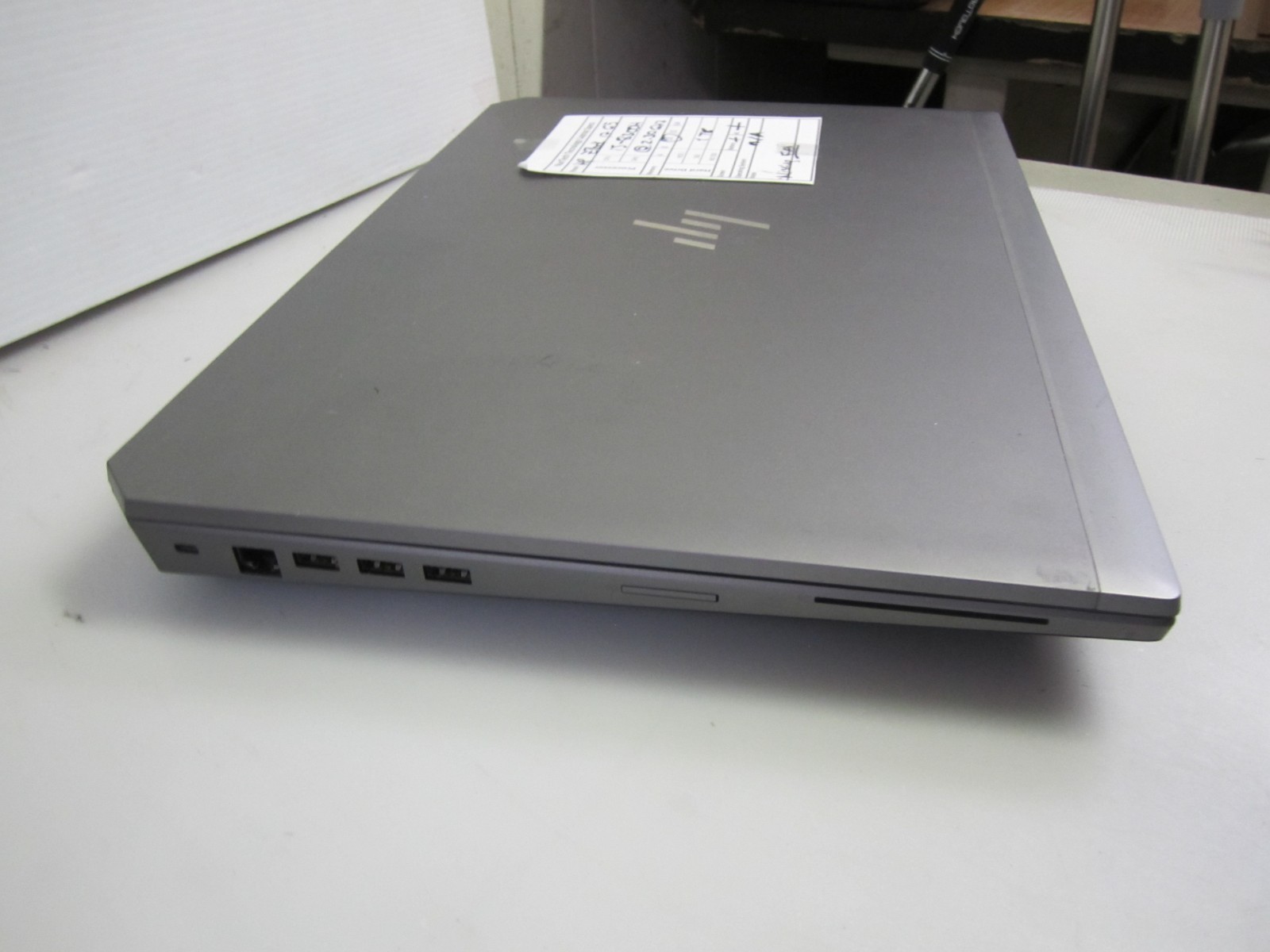 HP ZBook 17 G5 i5-8300H 2.3GHz 16GB/1TB NO OS Laptop + AC READ