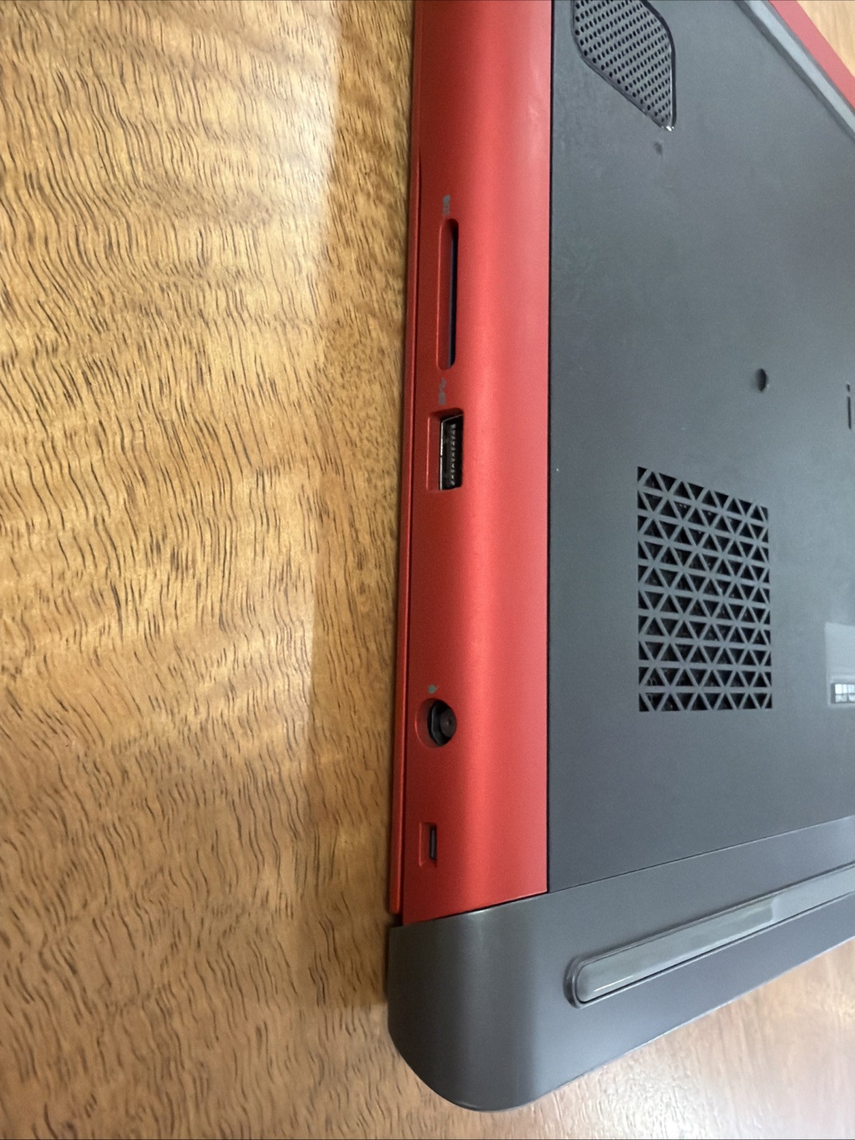 DELL INSPIRON 15 7000 GAMING i5-7300HQ@2.50GHz 16GB/256SSD/1TBSSHD/W11/GTX 1050