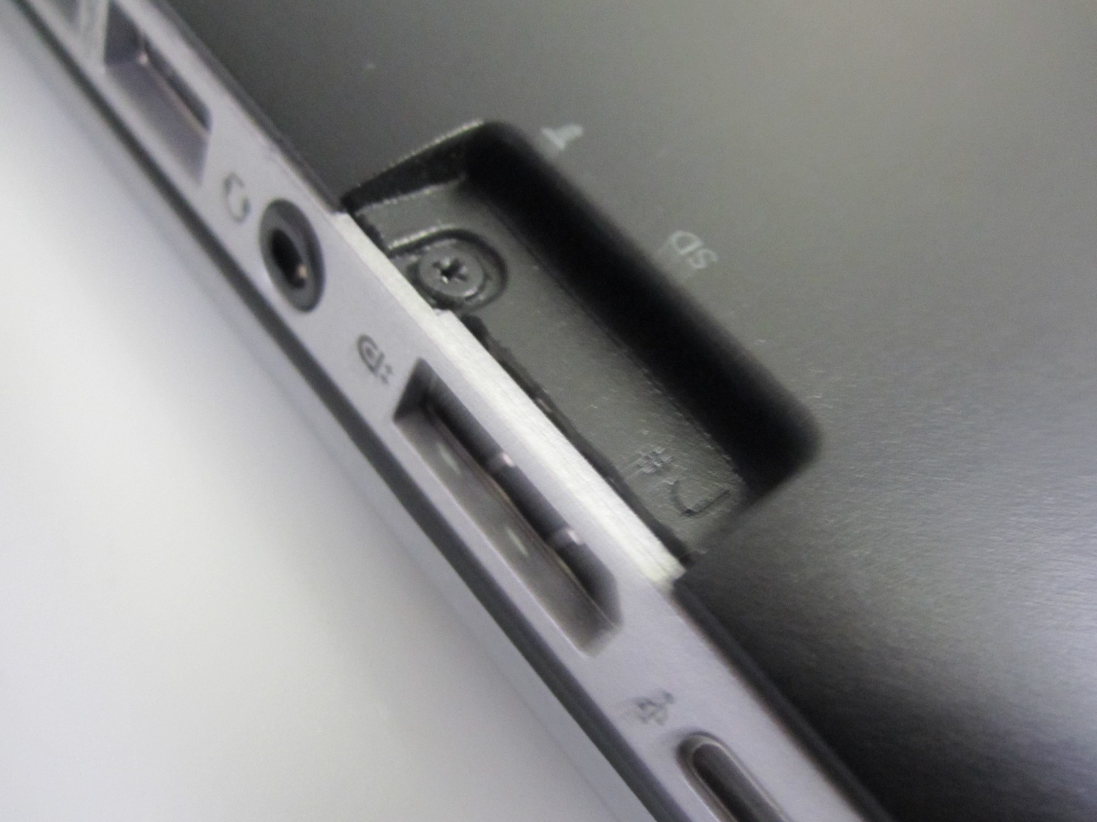 HP EliteBook 840 G3 14″ Laptop I7-6600U 2.6G 8GB 240GB M2SSD BAD BTRY NO OS + AC