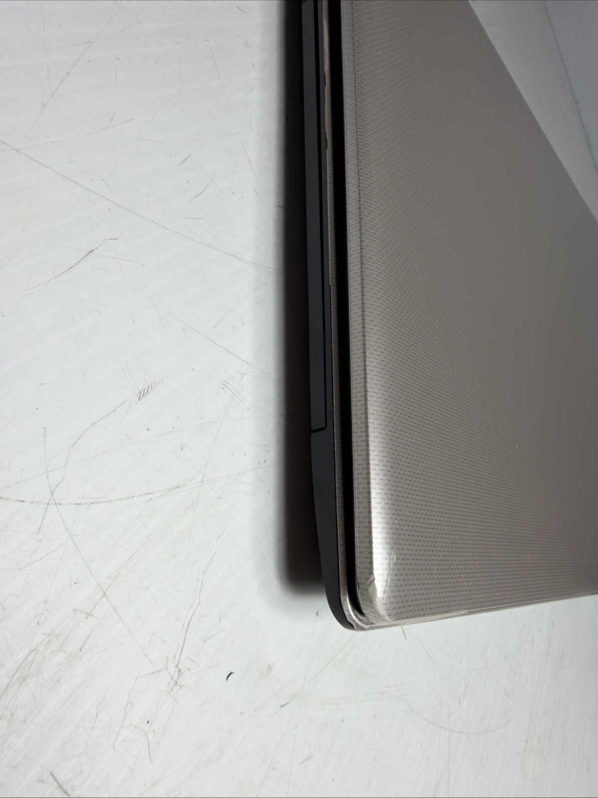 Toshiba Satellite L55 15″ Laptop i5-4210u 8gb Ram No Drives Boots Bios
