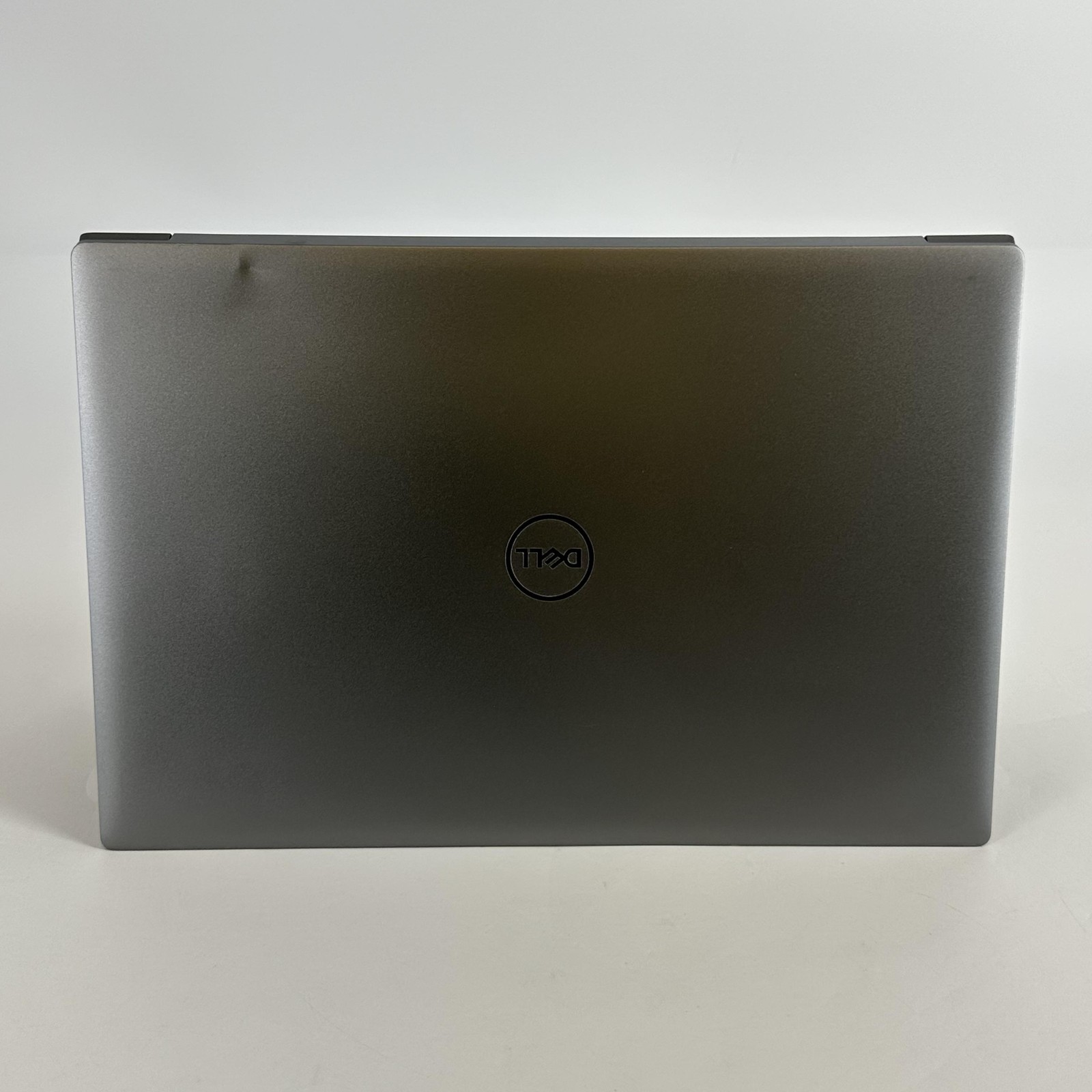 Dell Precision 5480 14 Gray FHD 2.5 GHz i7-13800H 32GB 256GB SSD RTX A1000 Good