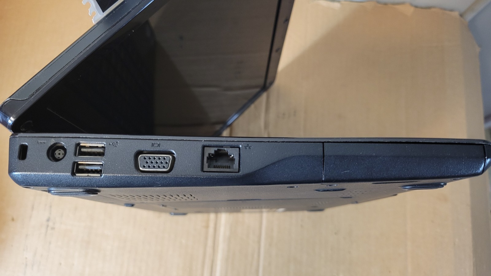 Dell Inspiron 1545 15.6″ Laptop Pentium T4400 2GHz 8GB RAM 500GB HDD Win 10