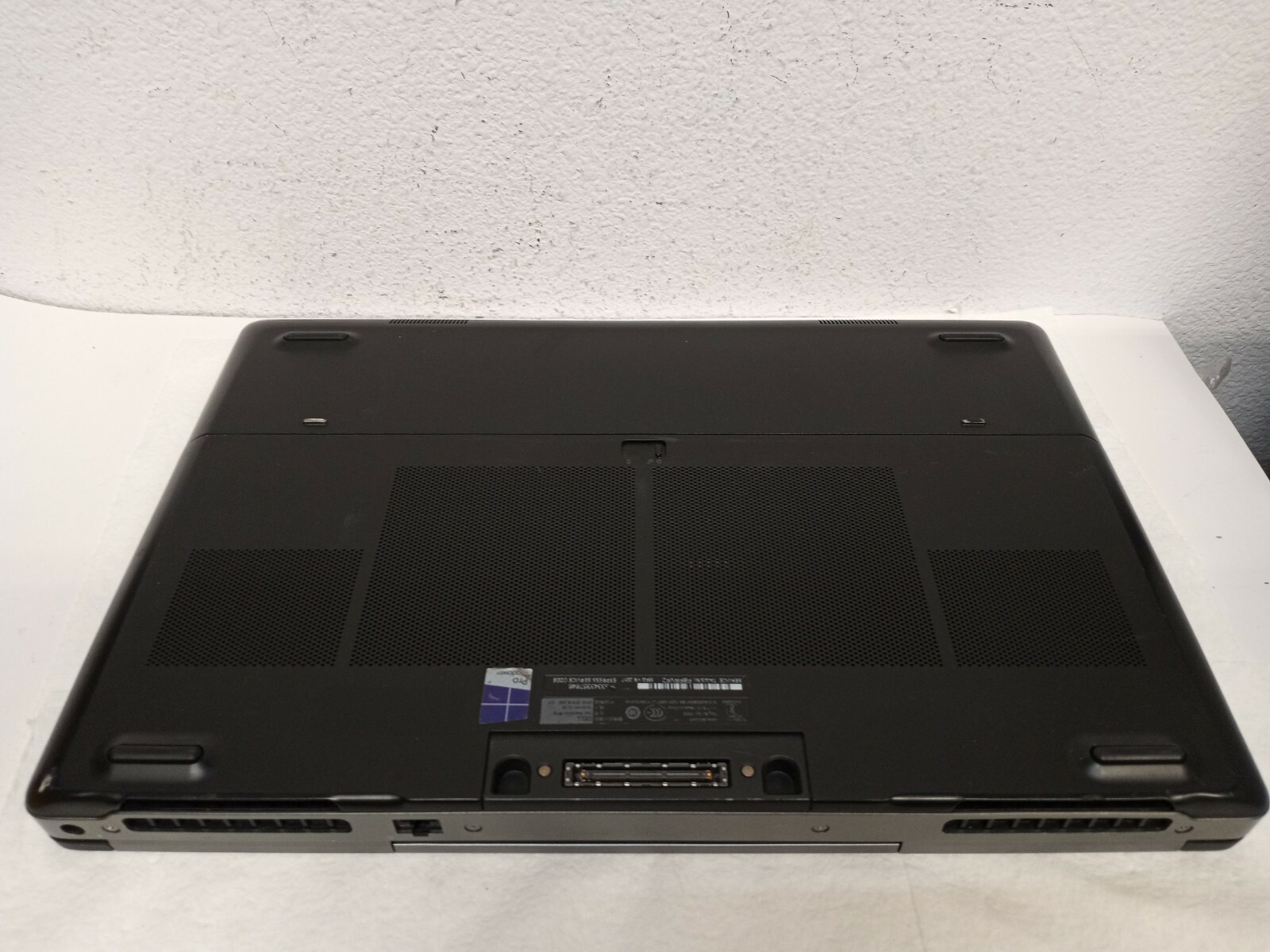 Dell 7710 17.3″ UltraSharp FHD IPS Intel i7-6820HQ QUAD and Thunderbolt 3 | DOA!