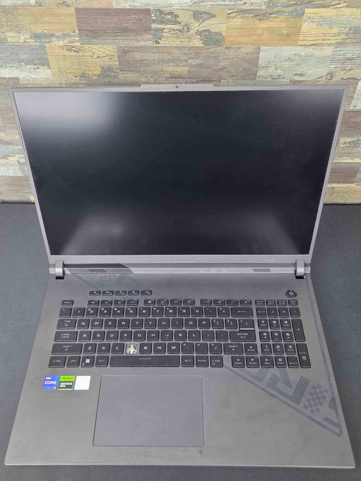 ASUS ROG Strix G18 G814J – i9-13980HX,4070 GPU Gaming Laptop (Refurbed)