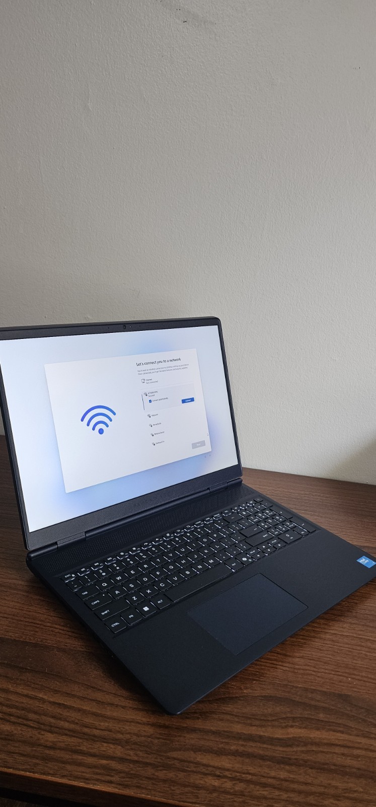 Dell Alienware 16 Aurora (1TB, Intel Core 7, 16GB, RTX 5050) 2.5k 120 hz