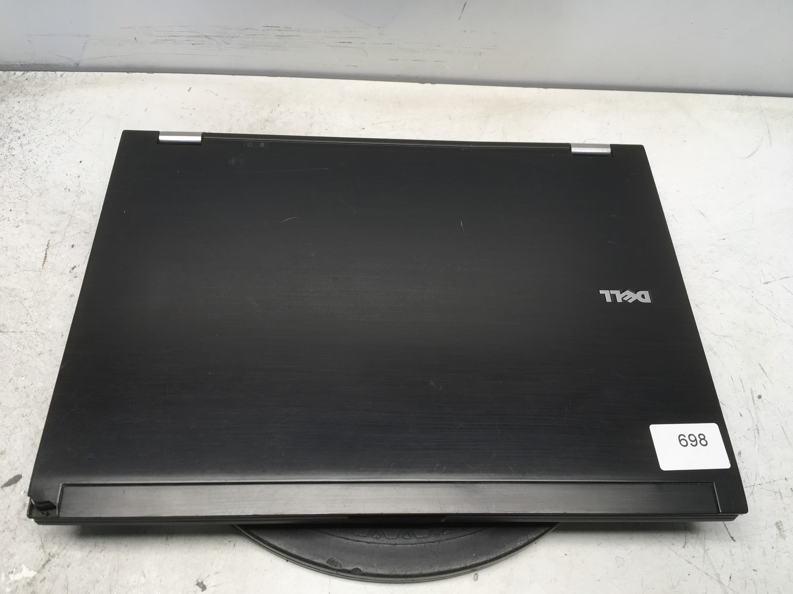 Dell Latitude E6500 Intel Core 2 Duo P8400 2.26GHz 4 GB NO HDD No Batt