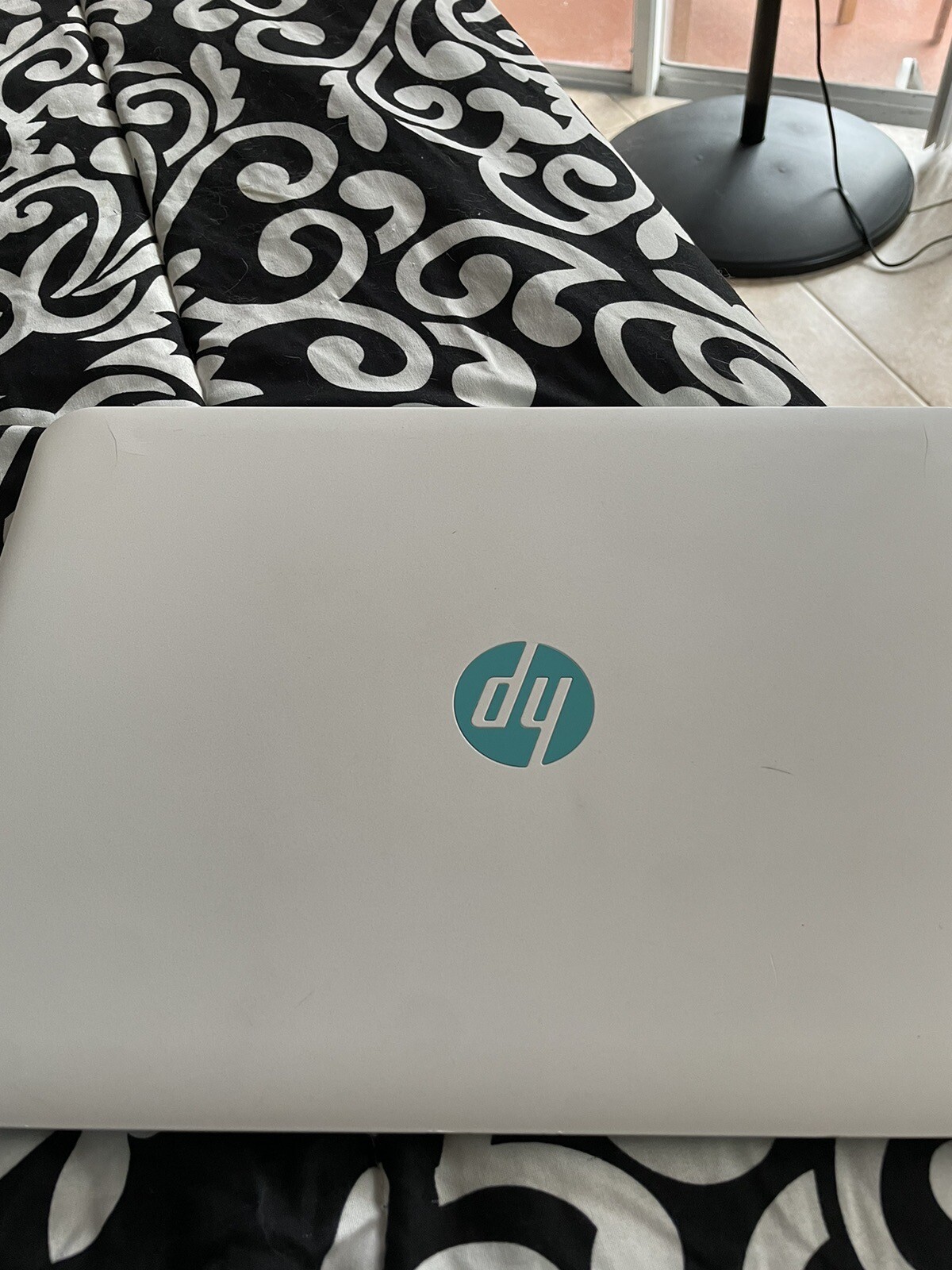 HP Chromebook 14-x010wm 14in. 16GB Notebook Laptop With Charger