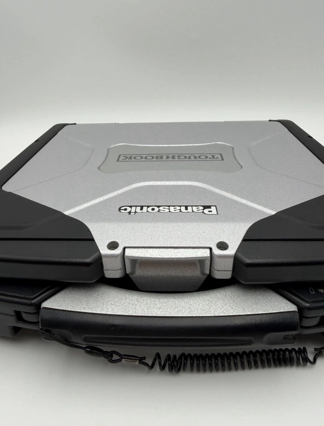 Panasonic Toughbook CF-31 MK6 i7-7600U Touch 16GB 256 SSD Win11pro 4G/DVD -Clean