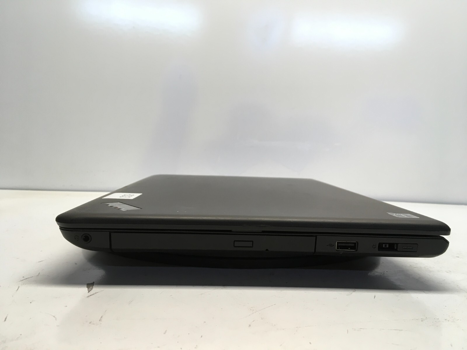 Lenovo ThinkPad E550 Intel i3-4005U 1.7GHz 4 GB NO HDD
