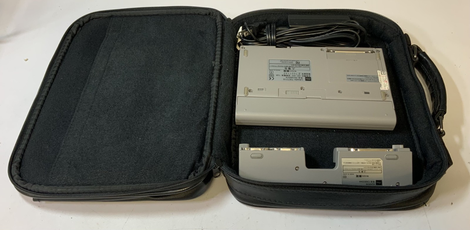 Toshiba Libretto 70CT/1.6 Intel Pentium 16MB RAM 6.1″ Display Netbook “U3D”