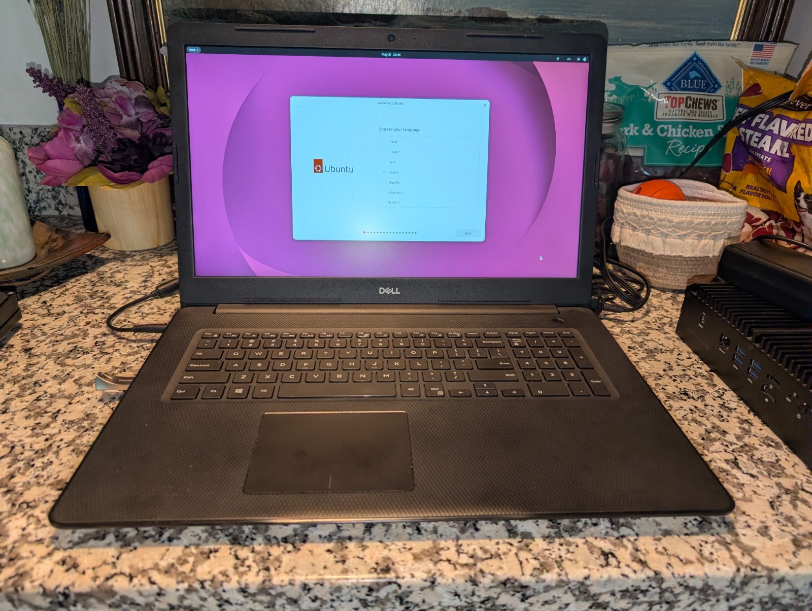 Dell Inspiron 3793 (097A) i5 8GB RAM 512GB SSD WiFi 6E 17.3 Inch