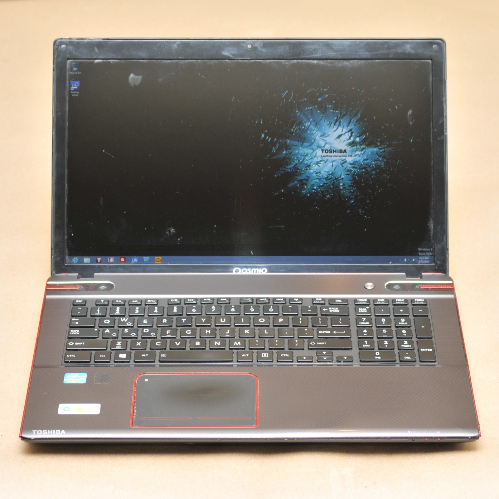 Toshiba Qosmio X875-Q7190 i7-3630QM GeForce GTX 670M 256GB SSD 12GB RAM Win 8