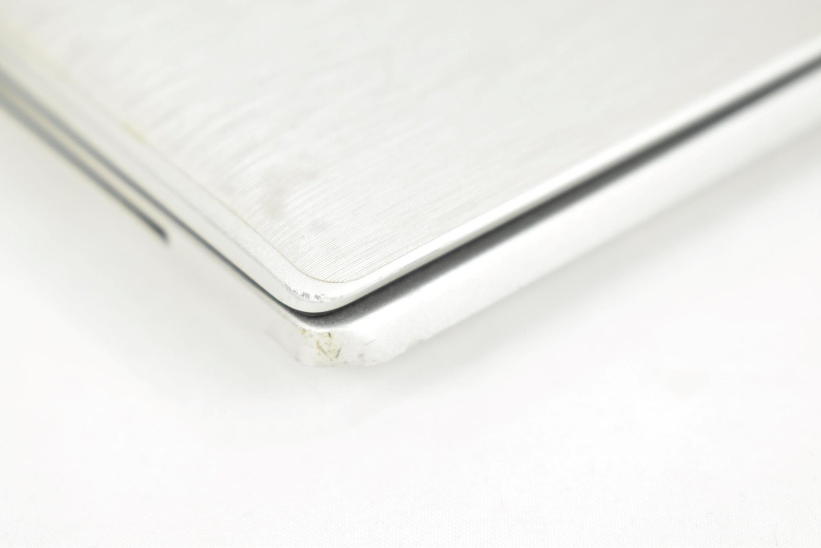 HP EliteBook 840 G8 Touch i7-1185G7 3.0GHz 16GB 256GB SSD 14″ No OS New Battery