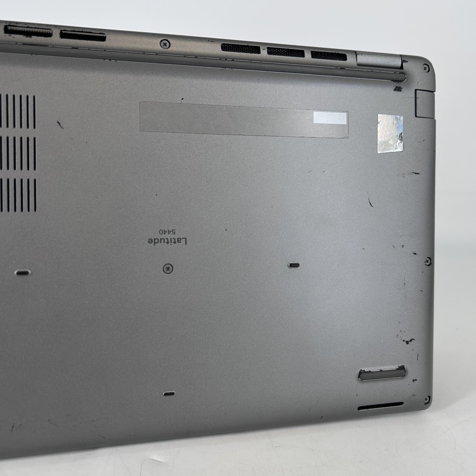 Dell Latitude 5440 14 Gray FHD 1.8 GHz i7-1365U 16GB 512GB SSD Good WHITE SPOTS