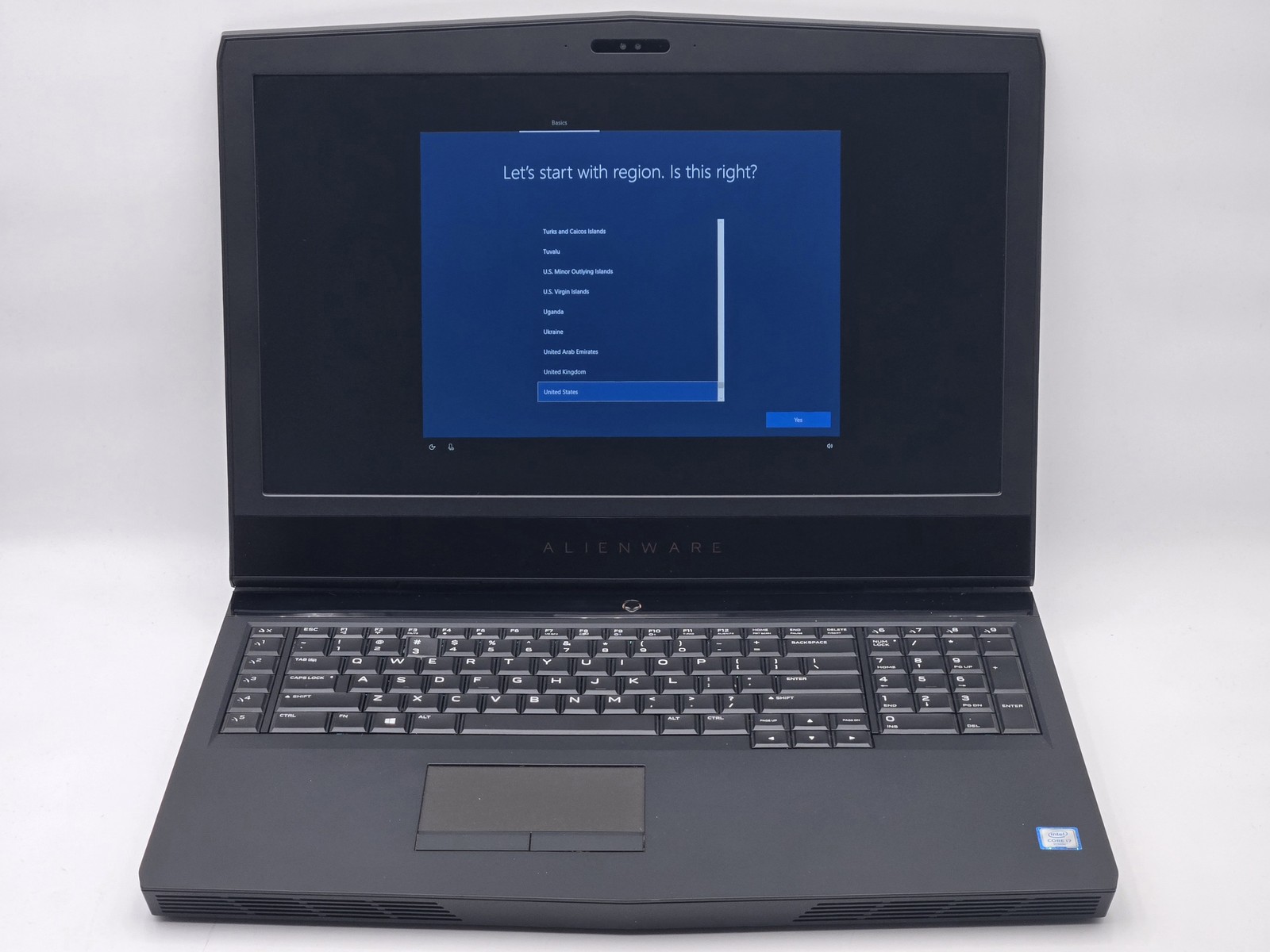 Dell Alienware 17 R4 17.3″ FHD i7-6700HQ GTX 1070 16GB 256GB SSD