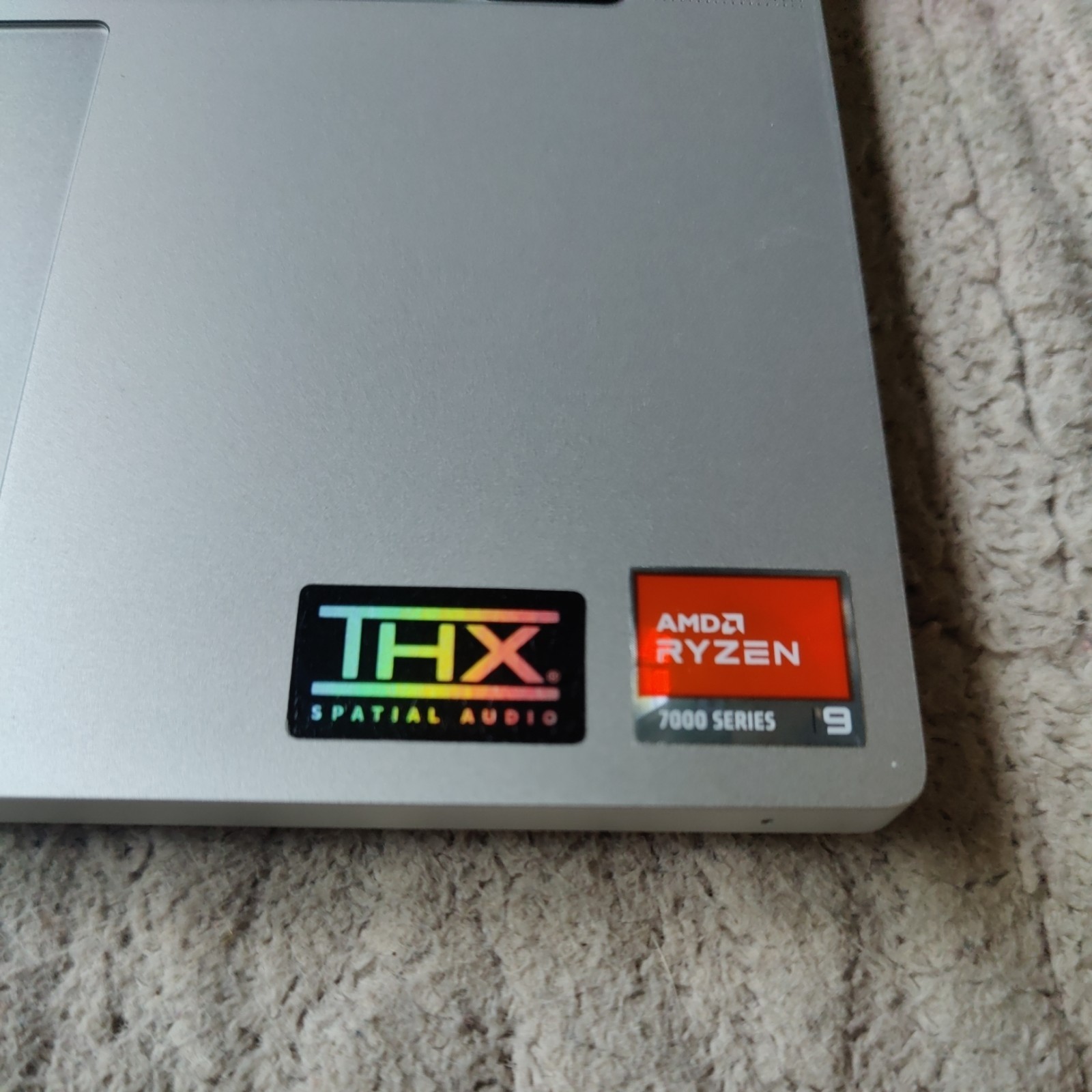 Razer Blade 14 QHD+ 4.0 GHz Ryzen 9 7940HS 16GB 1TB SSD RTX 4070 Excellent