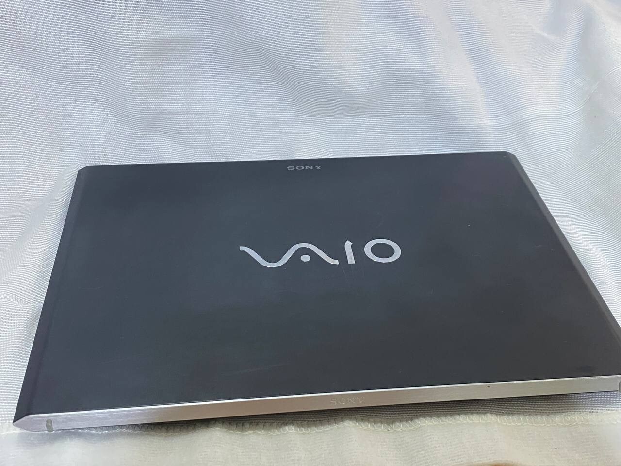Sony vaio Svp1121a1j 11.6″ Intel Core i7-4500u ram4g ,ssd Ss 250gb , Free ship