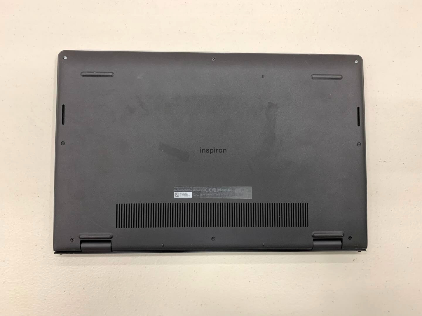 Dell Inspiron 3520 15.6″ FHD Touch i5-1155G7 16GB 1TB Laptop USED