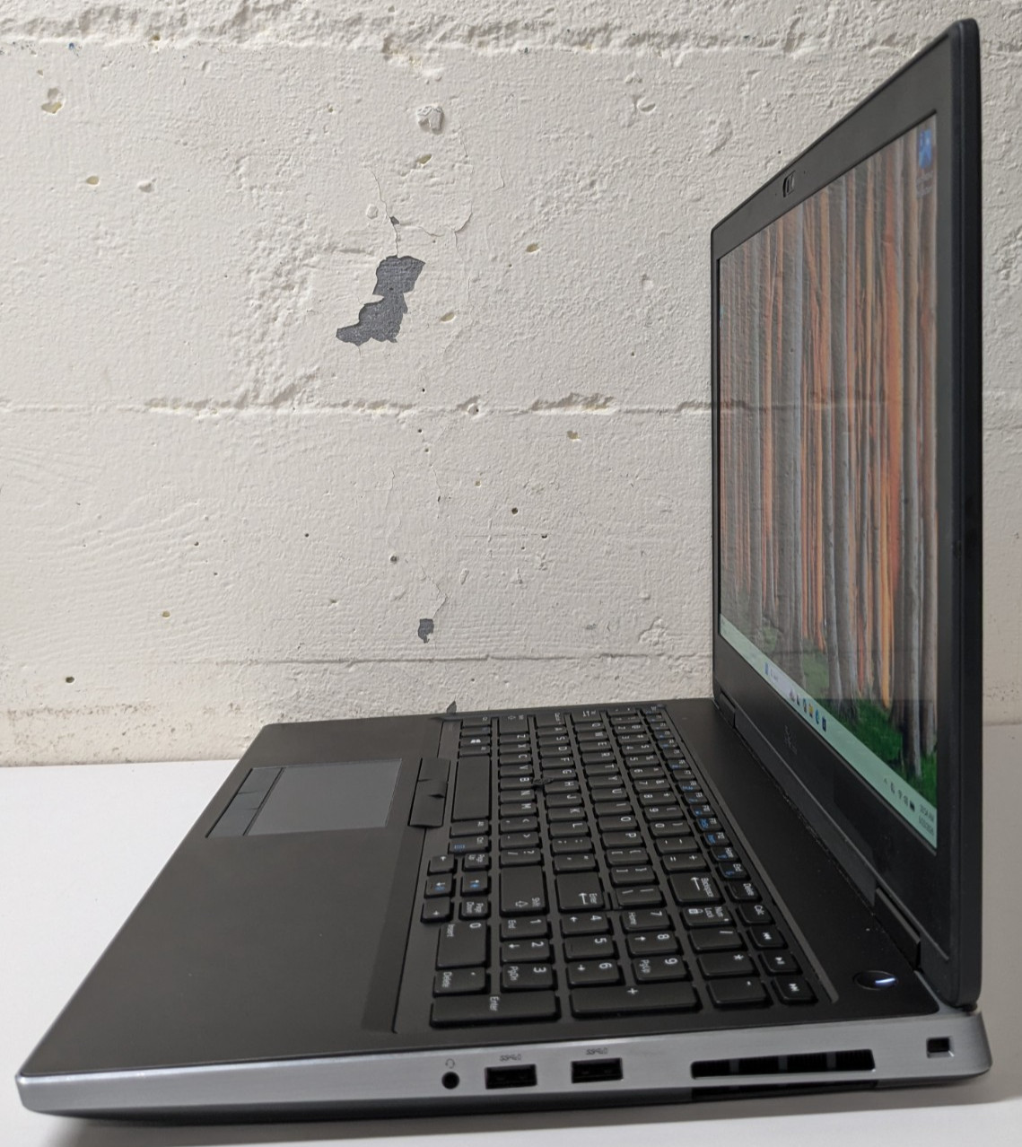 Dell Precision 7540 15.6″ i9-9880H 2.30GHz 32GB 512GB SSD W11P T1000 6X4L453