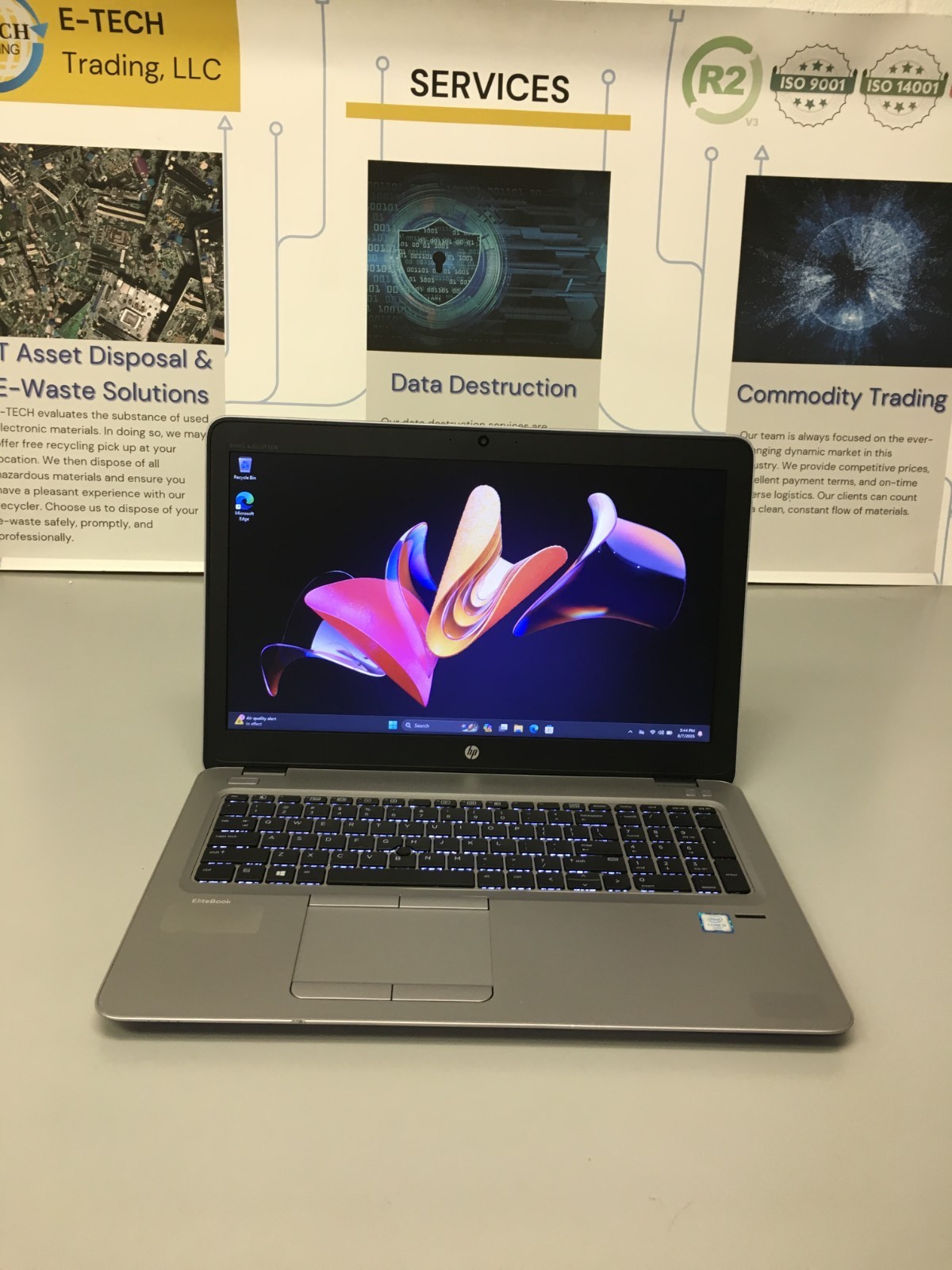 HP Elitebook 850 G3 15.6″ Core i5 6th gen 2.30Ghz 8GB RAM 256GB SSD WIN 11 PRO