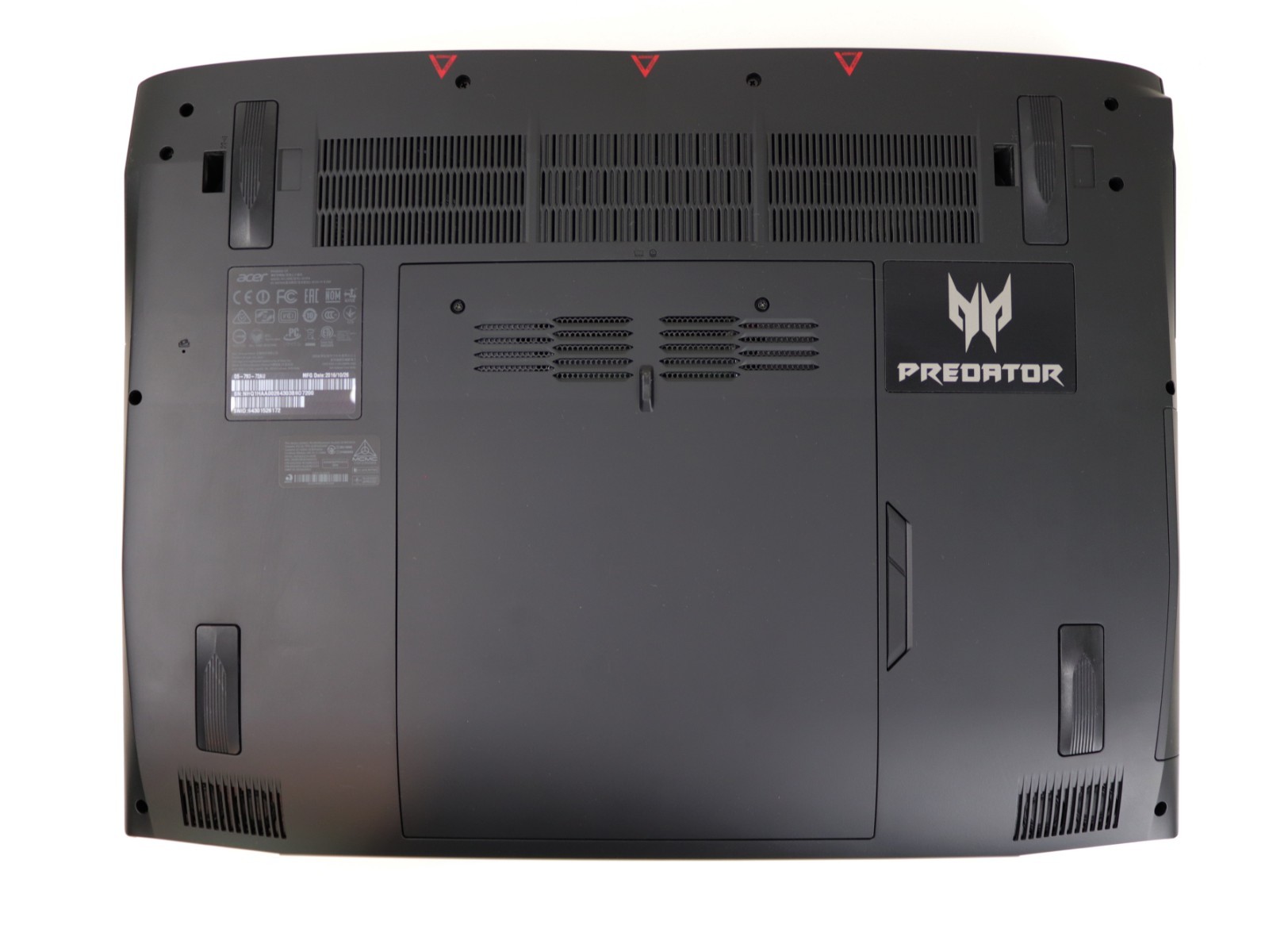 Acer Predator 17.3 G5-793 i7-6700HQ NVIDIA GTX 1060 16GB RAM 256GB SSD + 1TB HDD