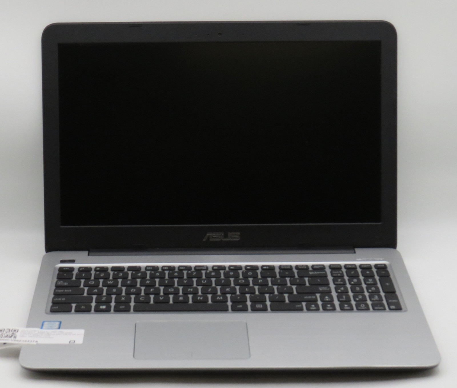 ASUS F556U i7-6500U @ 2.7GHz 4GB DDR4 238GB SSD 15.6″ No OS