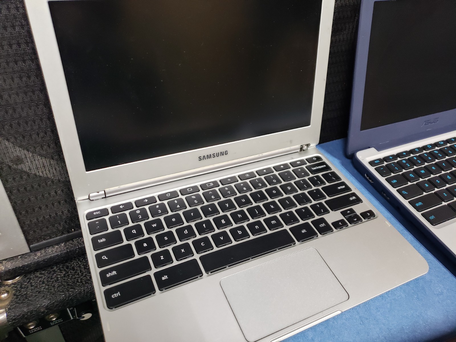 Samsung XE303c12 cb, Asus C202S cb, Asus eepc seashell series for parts only