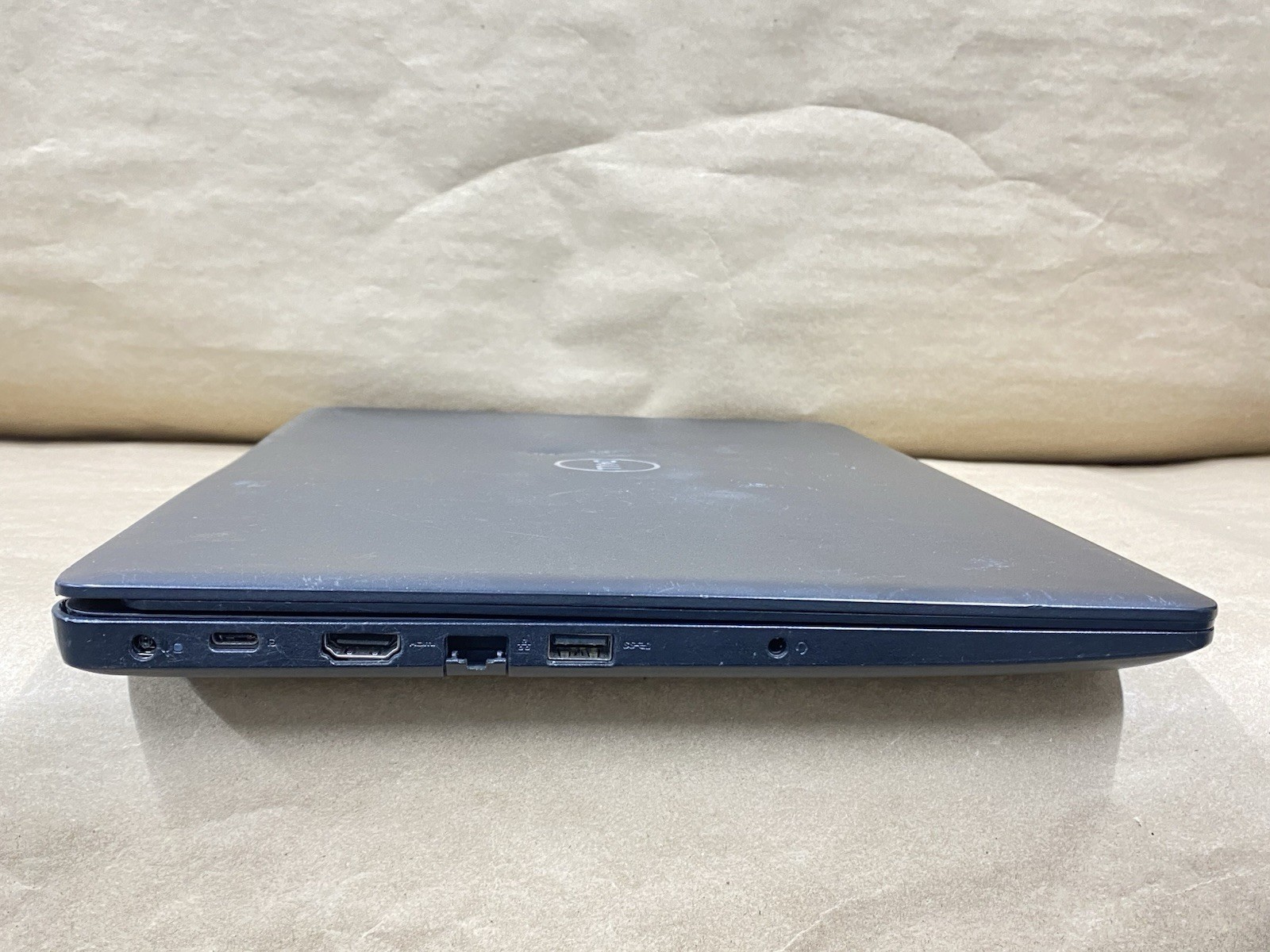 Dell Latitude 3490 – 14″ i5-8250U – 4GB – 128GB SSD – Win 11 Pro READ