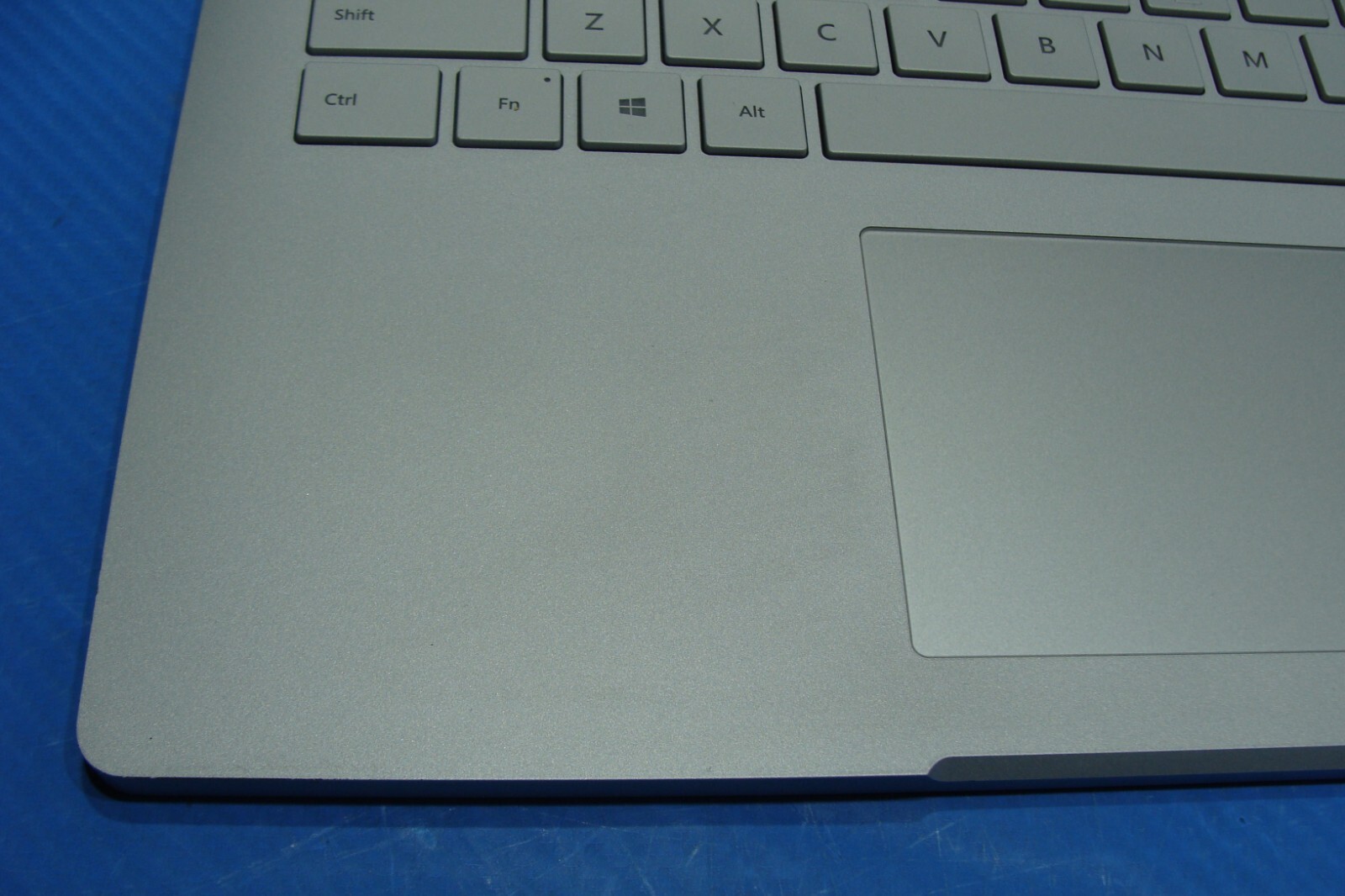 Microsoft Surface Book 2 1832 13.5″TOUCH i7-8650U 1.9GHz 8GB 1TB SSD BAD Battery