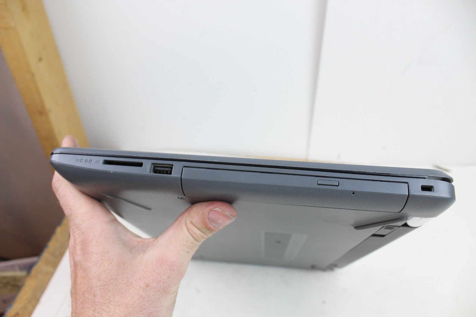 CASE DAMAGE HP Laptop 15-BW0XX AMD A10-9620P 8GB RAM 256GB HDD w/ OS