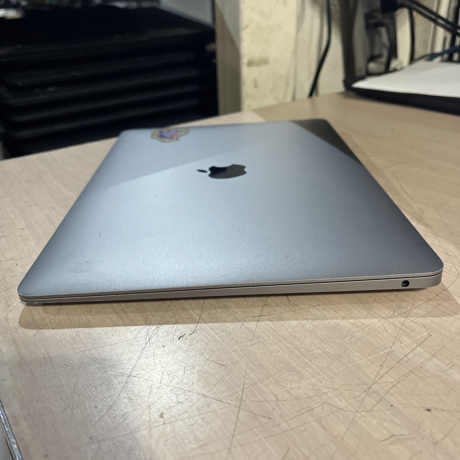 APPLE MACBOOK AIR 13″ SCISSOR, 2020 CORE I3-1000NG4 1.1GHZ 8GB RAM 256SSD ;