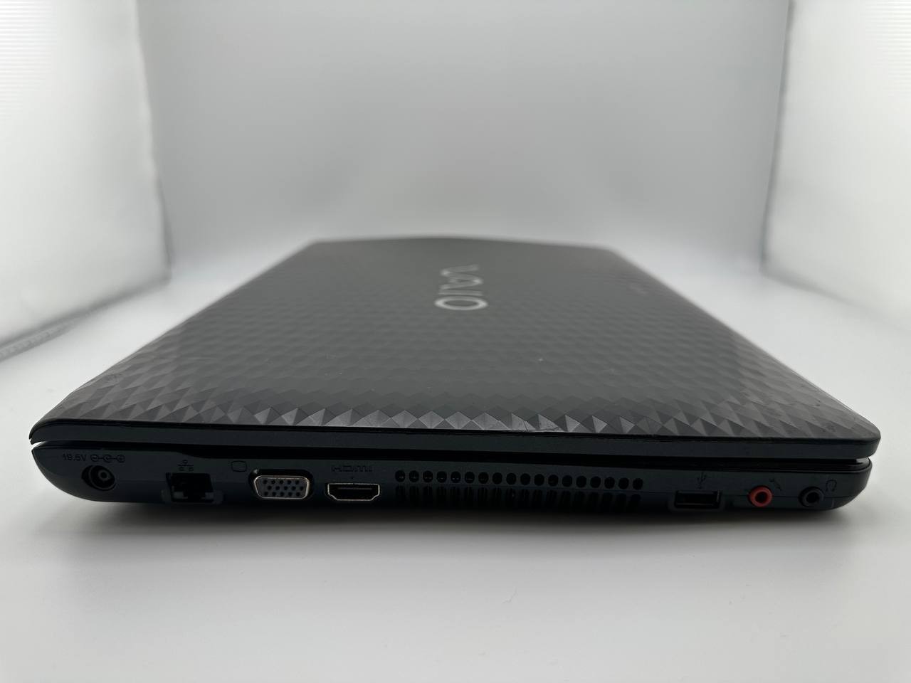 Sony VAIO PCG-71912L 15.5″ Laptop w/ Charger – For Parts 035-2
