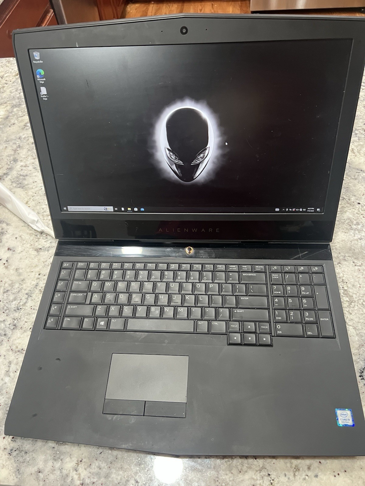 Alienware 17 R5 P31E i9-8950HK@2.9GHz 512GB 32GB GTX 1070