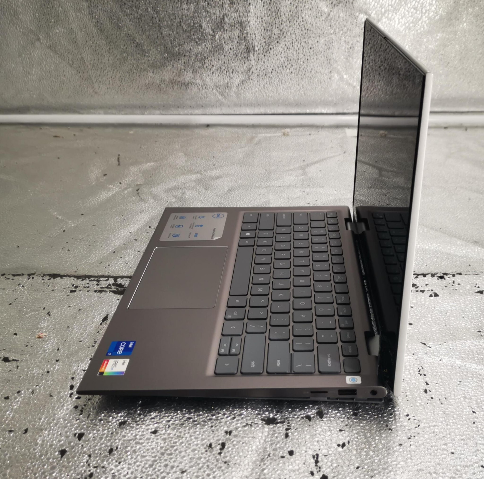 Dell Inspiron 5410 2-in-1 14″ Touch i7-1165G7 2.80GHz *READ*