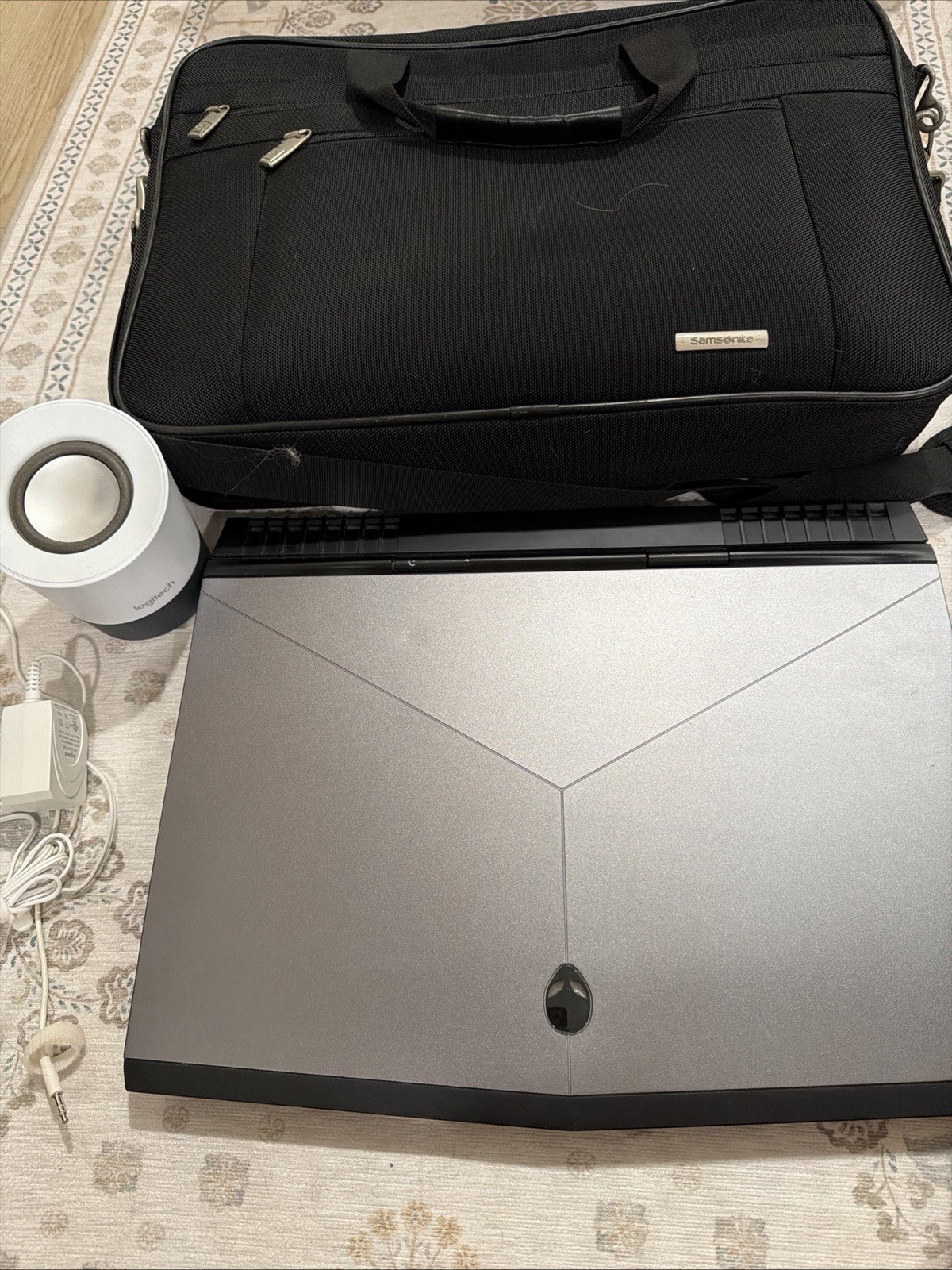 Alienware 15-R3 / Intel Core i7-7700HQ 2.80GHz / 16GB RAM / 1TB HDD