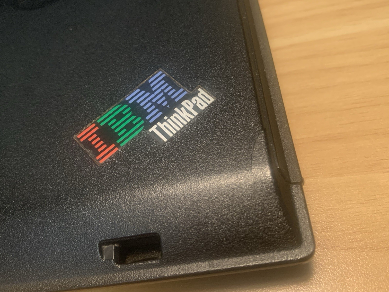 Rare IBM Thinkpad T42p 1.8Ghz Pentium-M 1GB RAM 1600×1200 IPS Display Windows XP