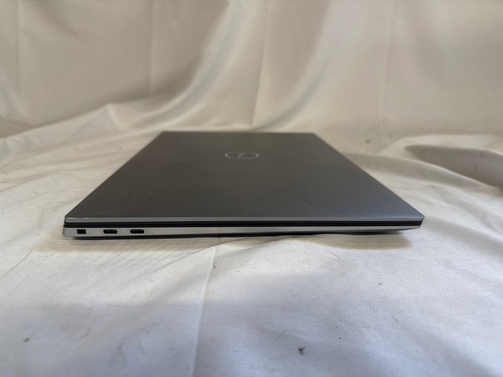 Dell Precision 5550 Intel Core i7-10750H @ 2.60GHz 32 GB 512 GB 15.6″