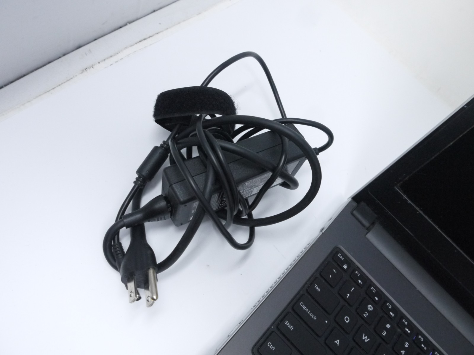 Dell Inspiron 5559 15.6″ Laptop – Core i5-6200U / 4GB / 250GB HDD / New Battery