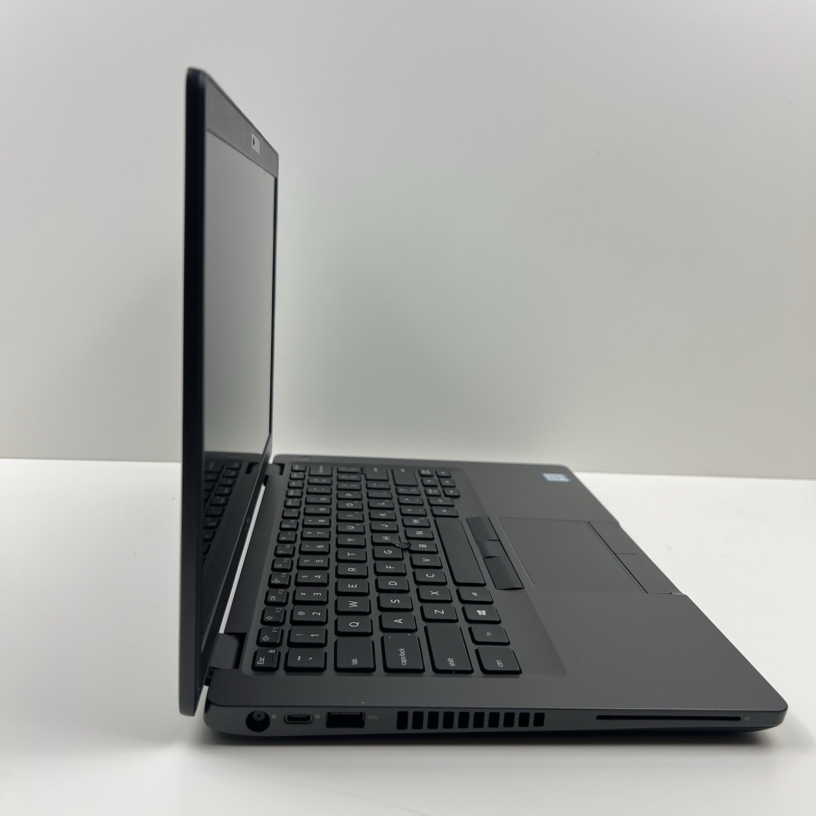Dell Latitude 5400 Intel i5-8265U 1.6GHz 8 GB NO HDD BIOS Locked For PARTS