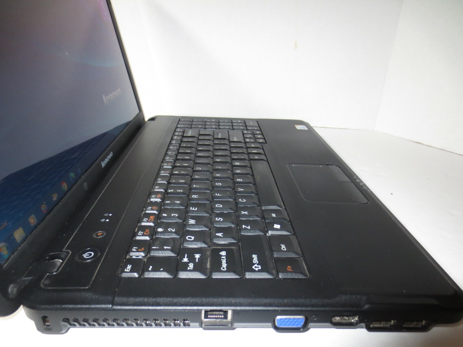 LENOVO G550-2958 15.6″CORE 2 DUO T6600@2.2GHz 3GB RAM 250GB SSD WINDOWS 7 OFF 13