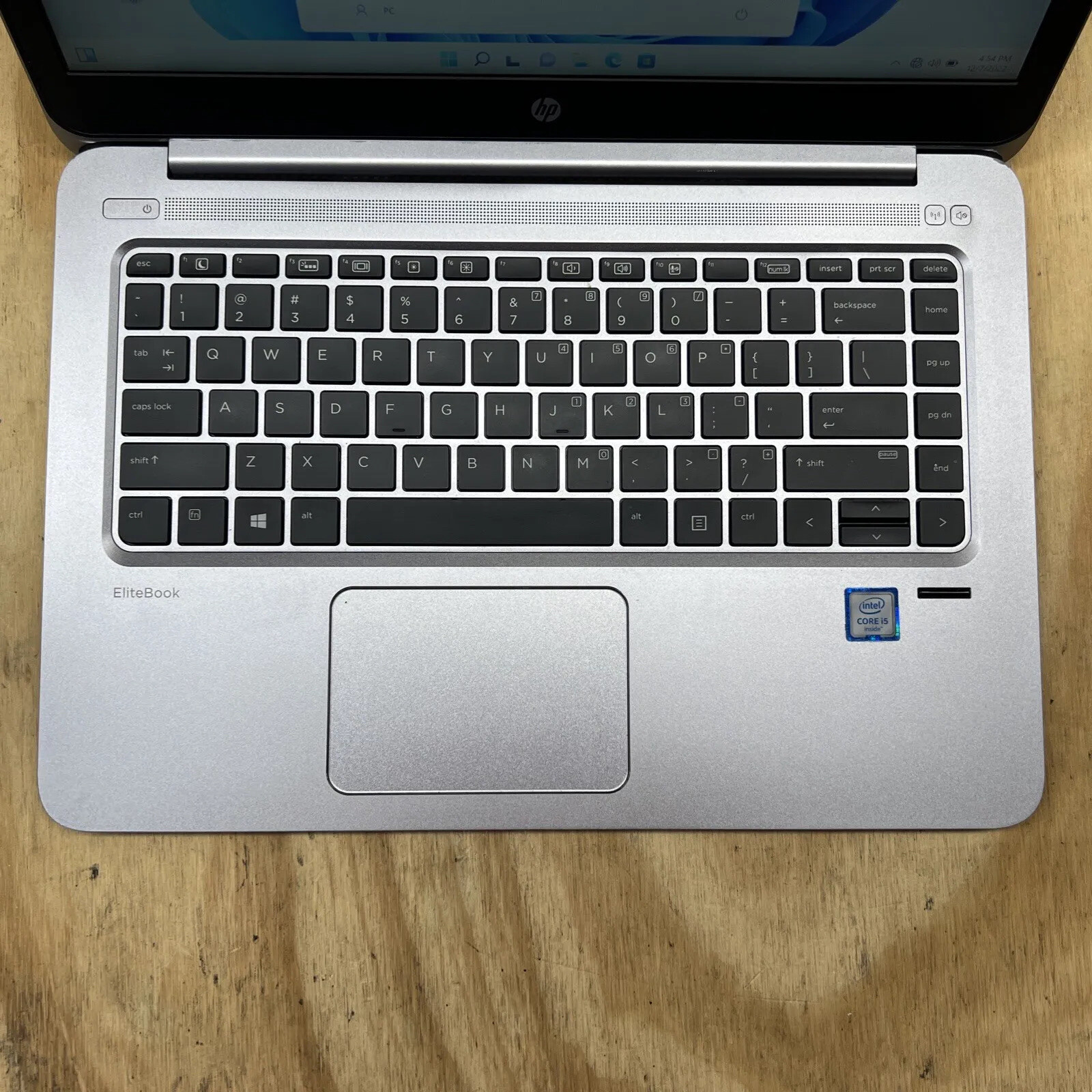 HP EliteBook Folio 1040 G3 Laptop – i5 2.3GHz 8GB 256 GB SSD Windows 11,office